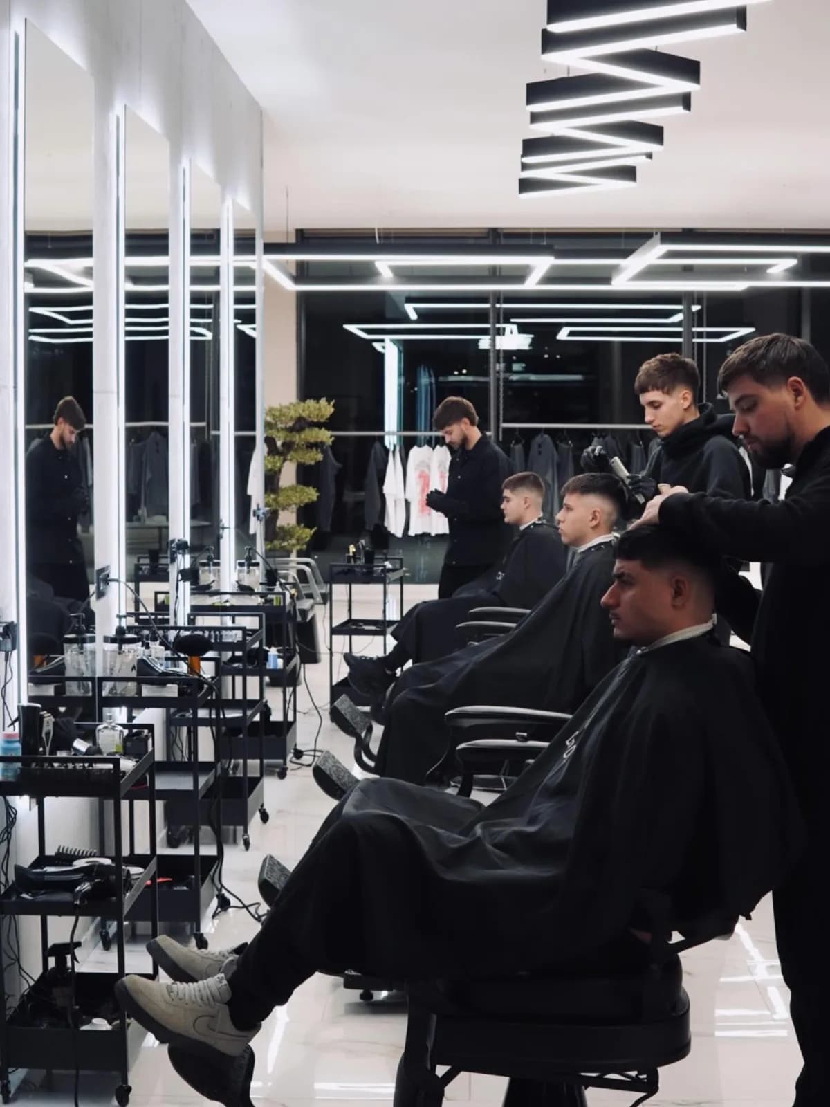 La Familia Barbershop